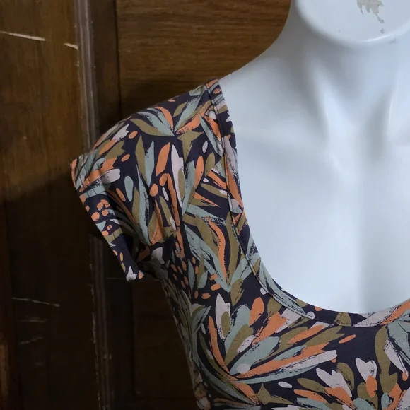 Pact Fit & Flare Cutout Back Dress Fkoral Leaf Pattern Purple Multicolor Size S - Picture 4 of 9